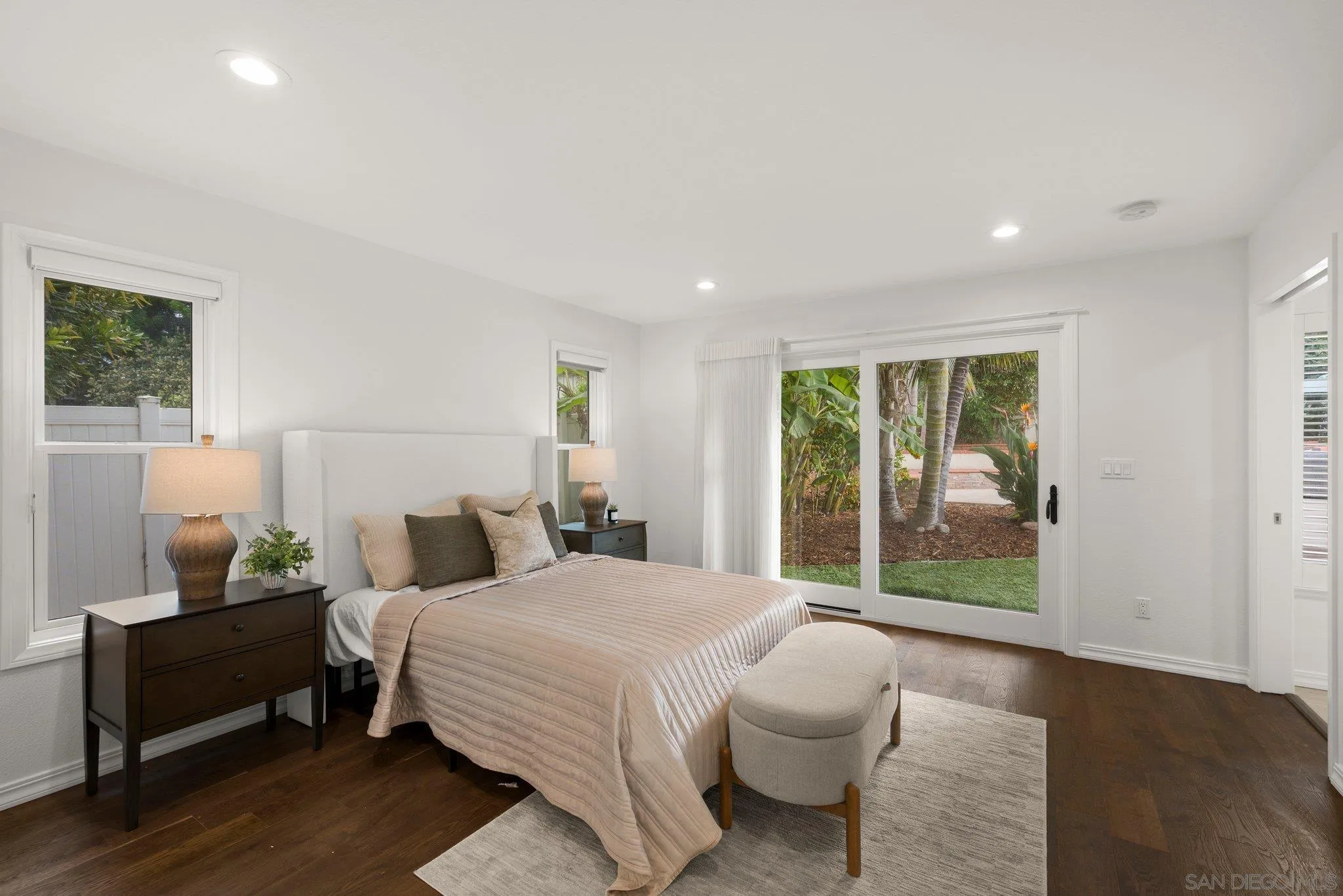 https://cdn.realtyfeed.com/cdn/127/260007168/544d98267563c85a72b24307bd673b56.webp