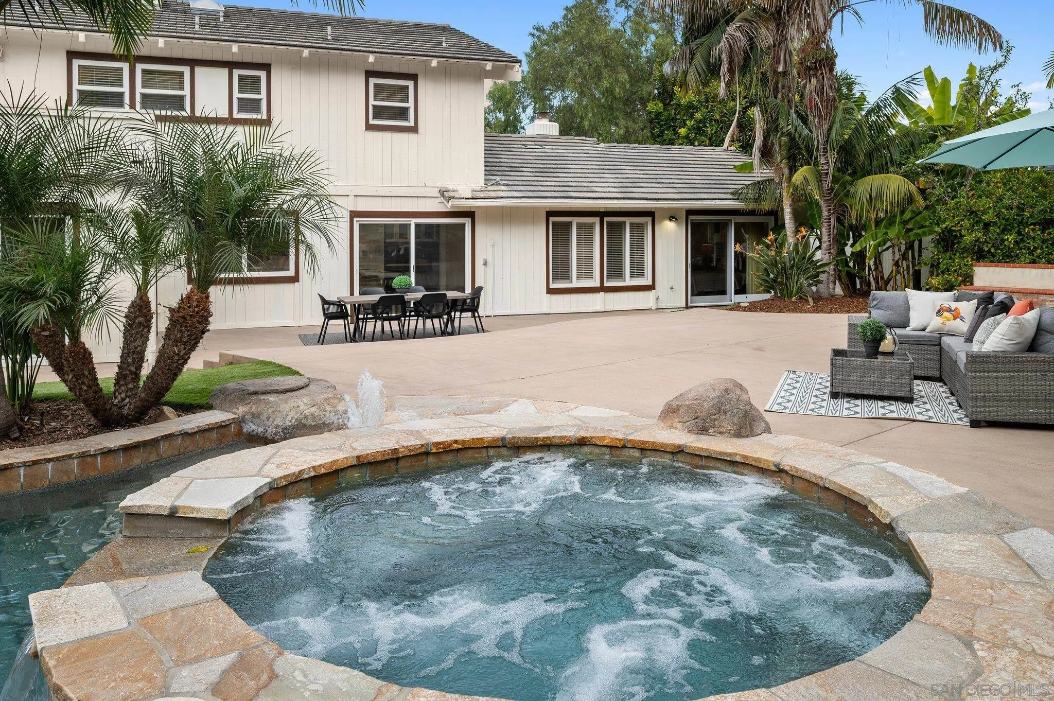https://cdn.realtyfeed.com/cdn/127/260007168/59bba227c560631dbf3999ac150f5dd4.webp