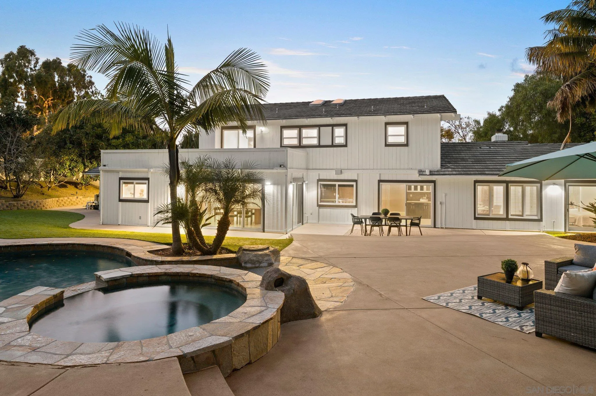 https://cdn.realtyfeed.com/cdn/127/260007168/70f1036be854f4acfa2673f2e32fa9d6.webp