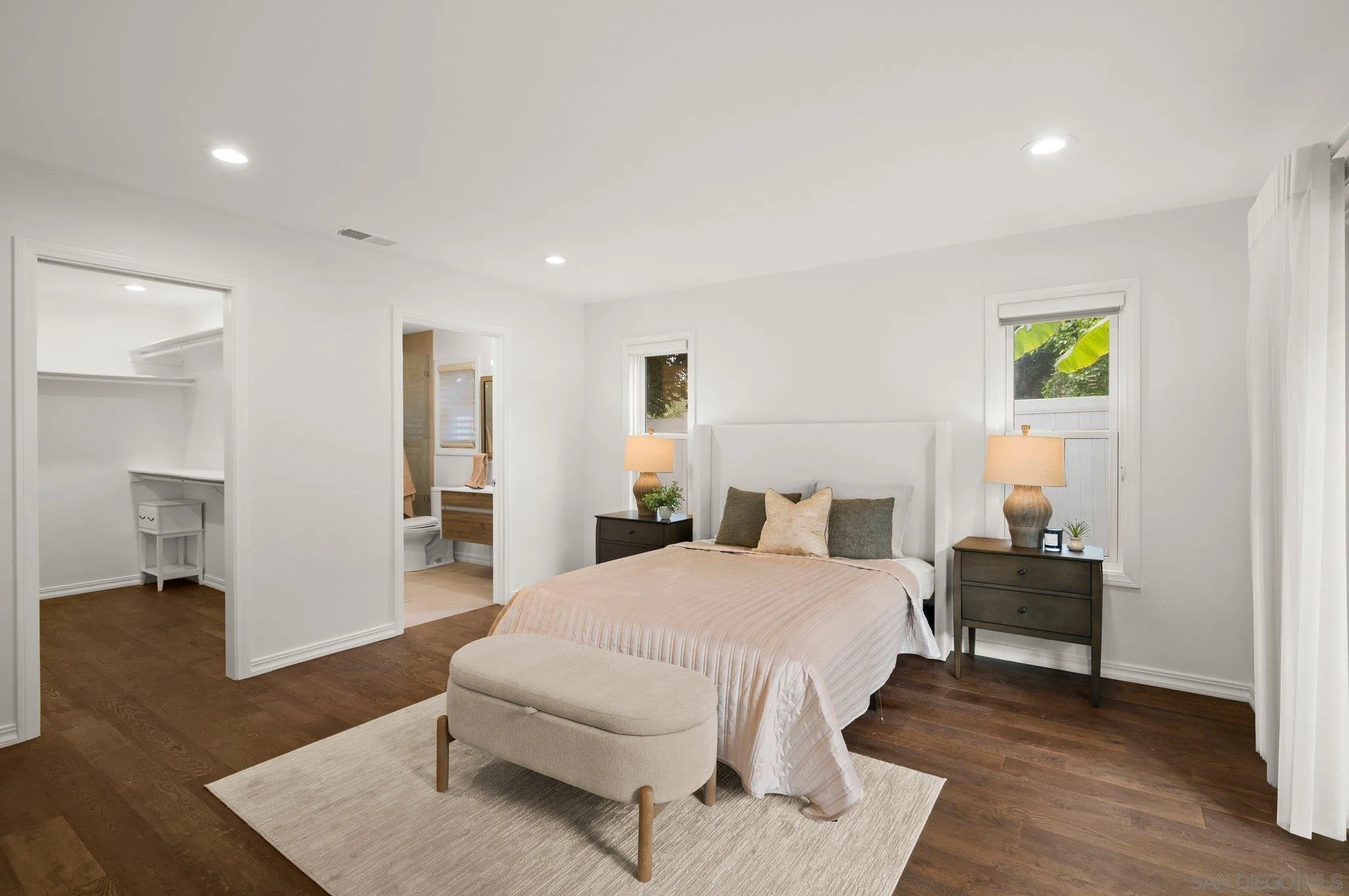 https://cdn.realtyfeed.com/cdn/127/260007168/edff7ab40fa18bdd90f8e5d8fe333421.webp