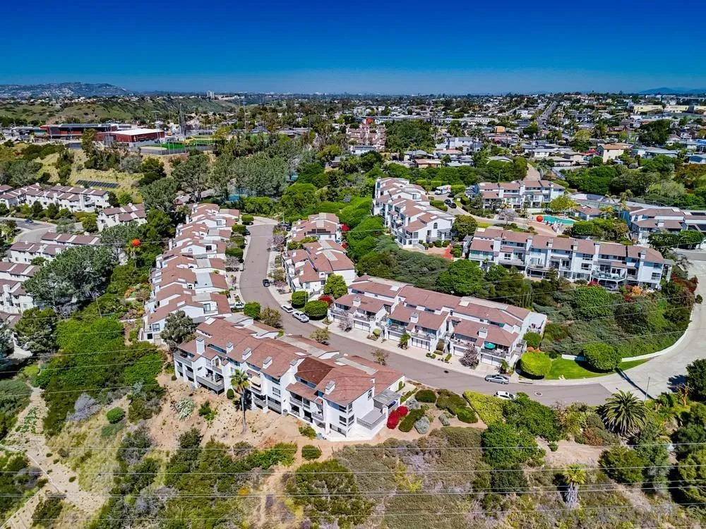 https://cdn.realtyfeed.com/cdn/127/260007172/1c4455750e084c97fd94634b5ea4f2eb.webp