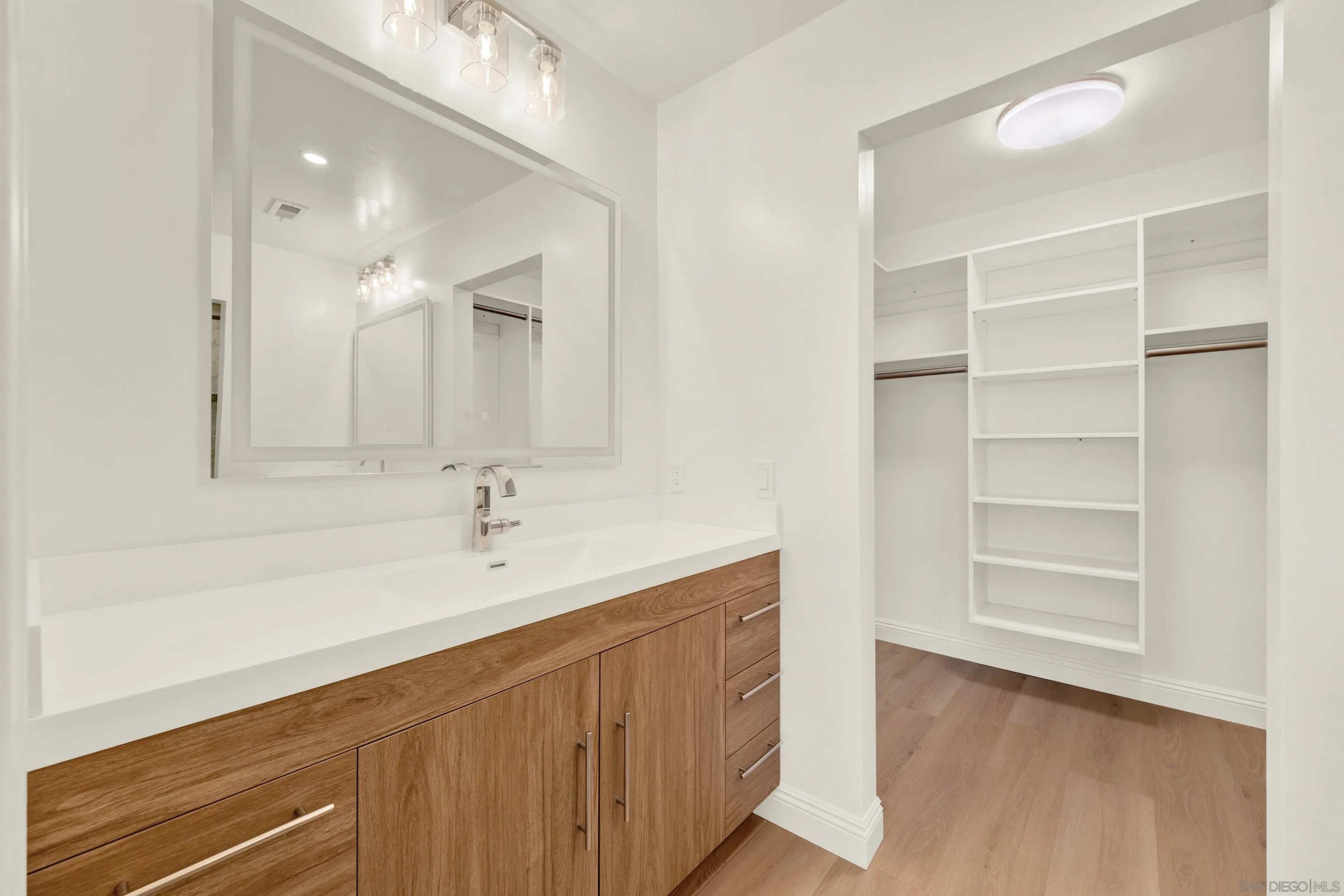 https://cdn.realtyfeed.com/cdn/127/260007180/05ba2c99f95d8dc66d6652b0ed5b06aa.webp