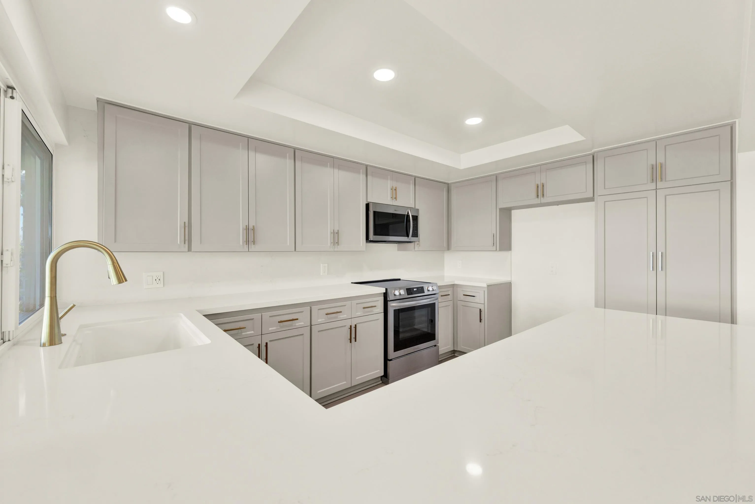 https://cdn.realtyfeed.com/cdn/127/260007180/1a36ccb1748411c1620a424e91585c3b.webp