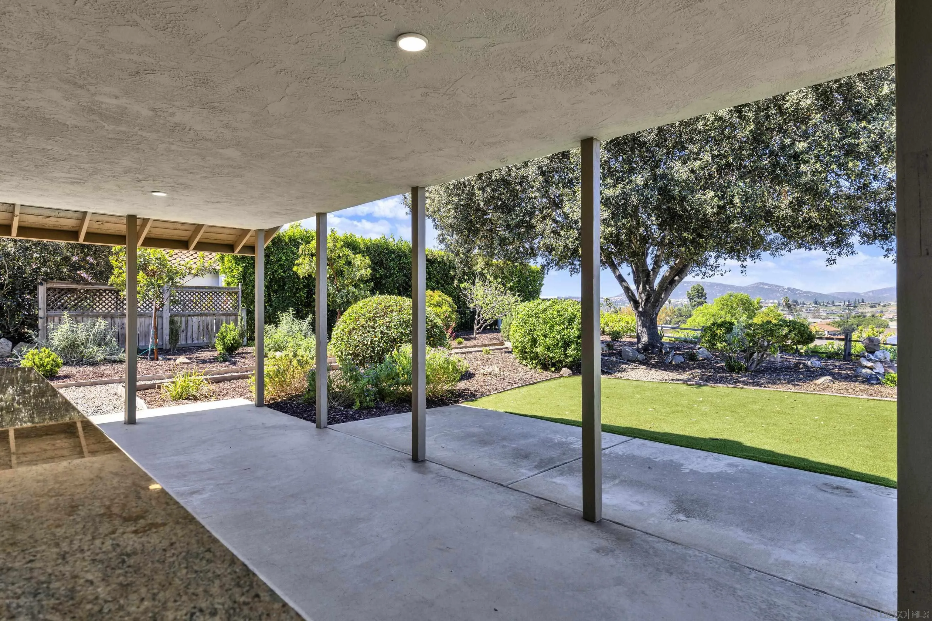 https://cdn.realtyfeed.com/cdn/127/260007180/1f4da26388a0fea8f6b4098d9d499aae.webp