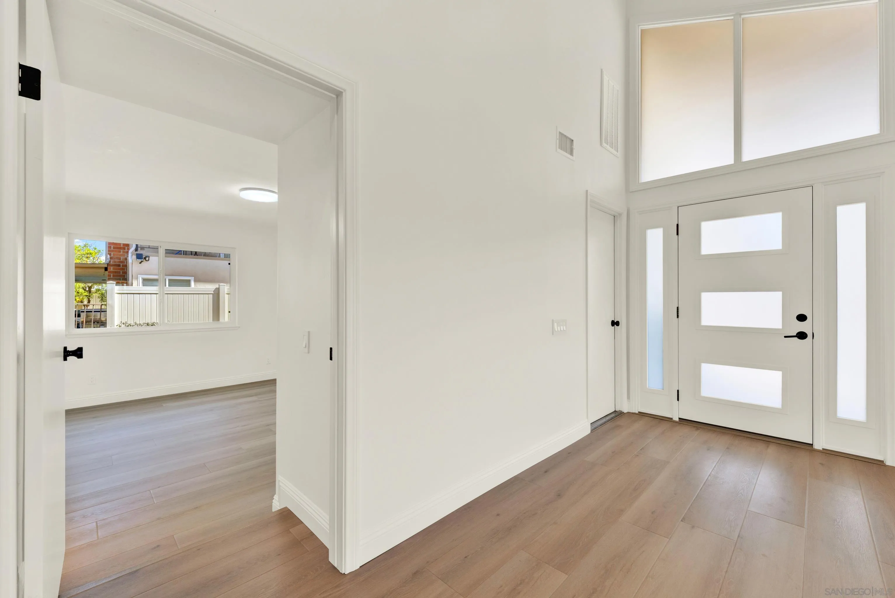 https://cdn.realtyfeed.com/cdn/127/260007180/71f402a92c18f2f3b49137cb9dba804f.webp