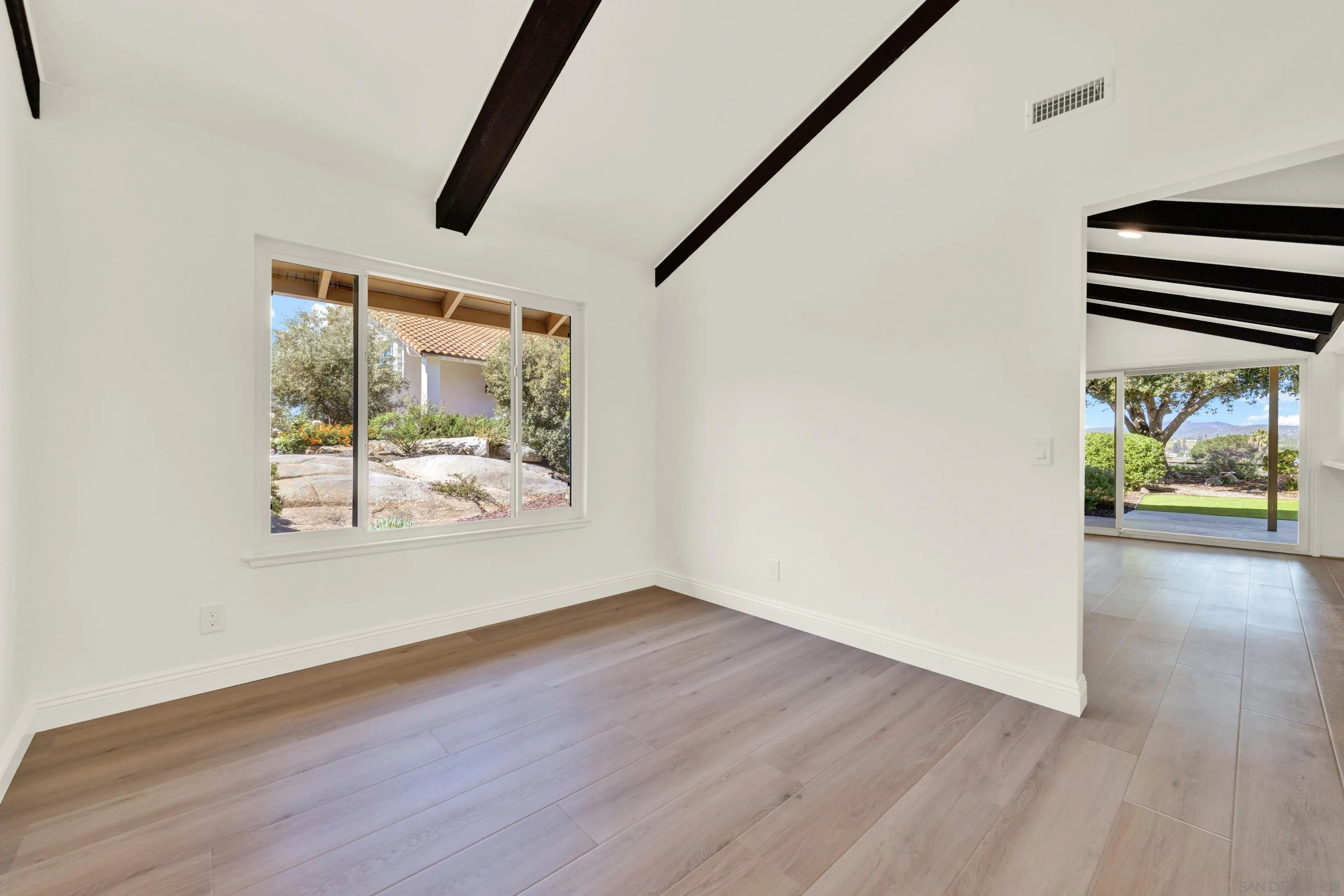 https://cdn.realtyfeed.com/cdn/127/260007180/d941930ed34b7f171c1c547cddcba502.webp