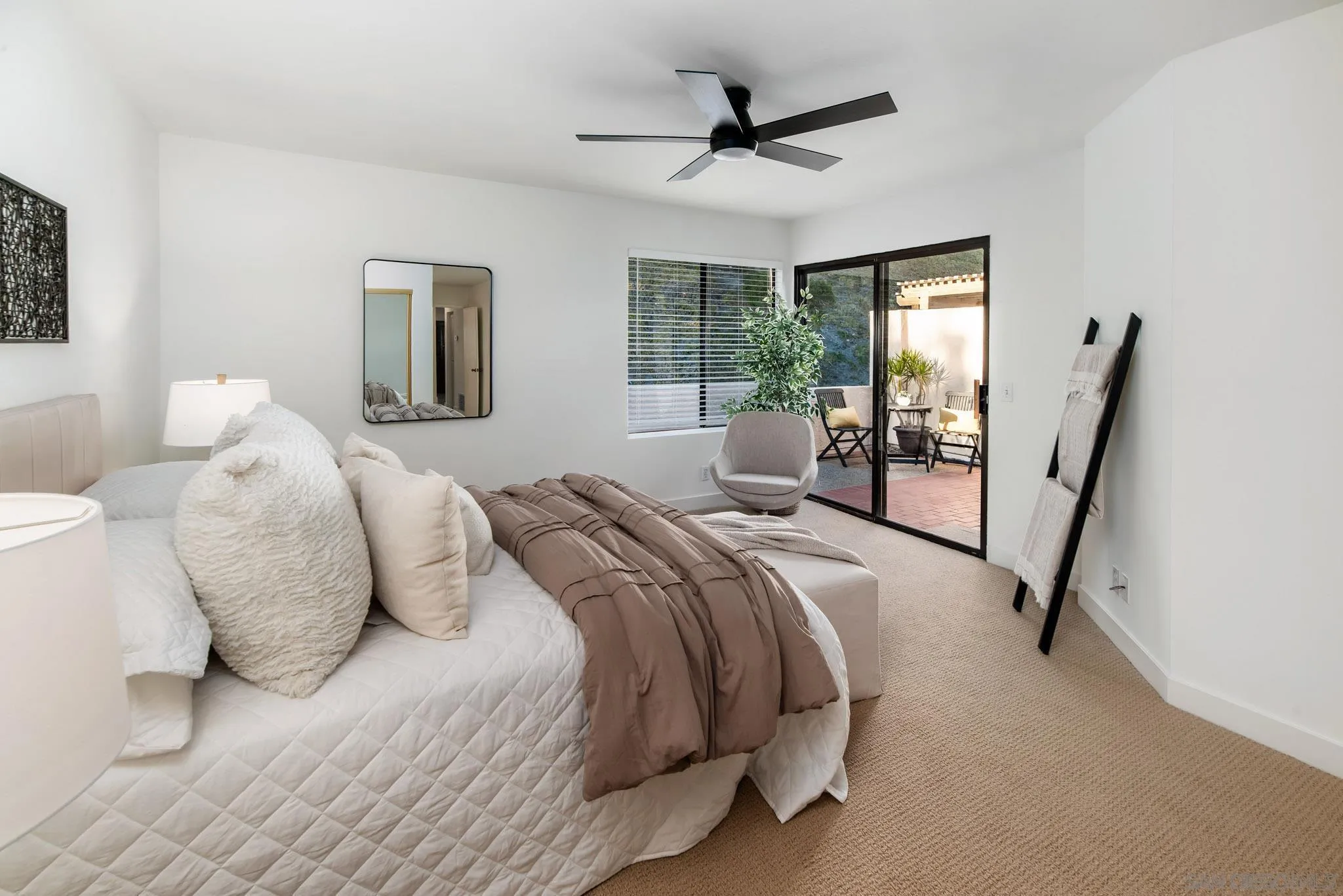 https://cdn.realtyfeed.com/cdn/127/260007182/3a65a33888a8e9aa800592c221672283.webp