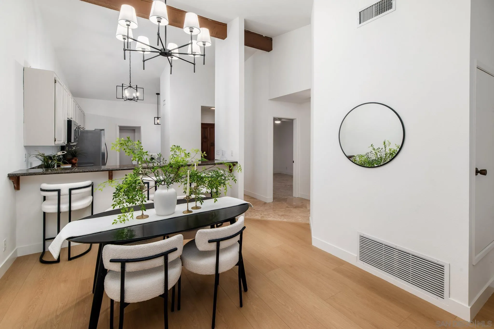https://cdn.realtyfeed.com/cdn/127/260007182/9b00e758d41e4ceb4ce7dd8c25f8b06b.webp