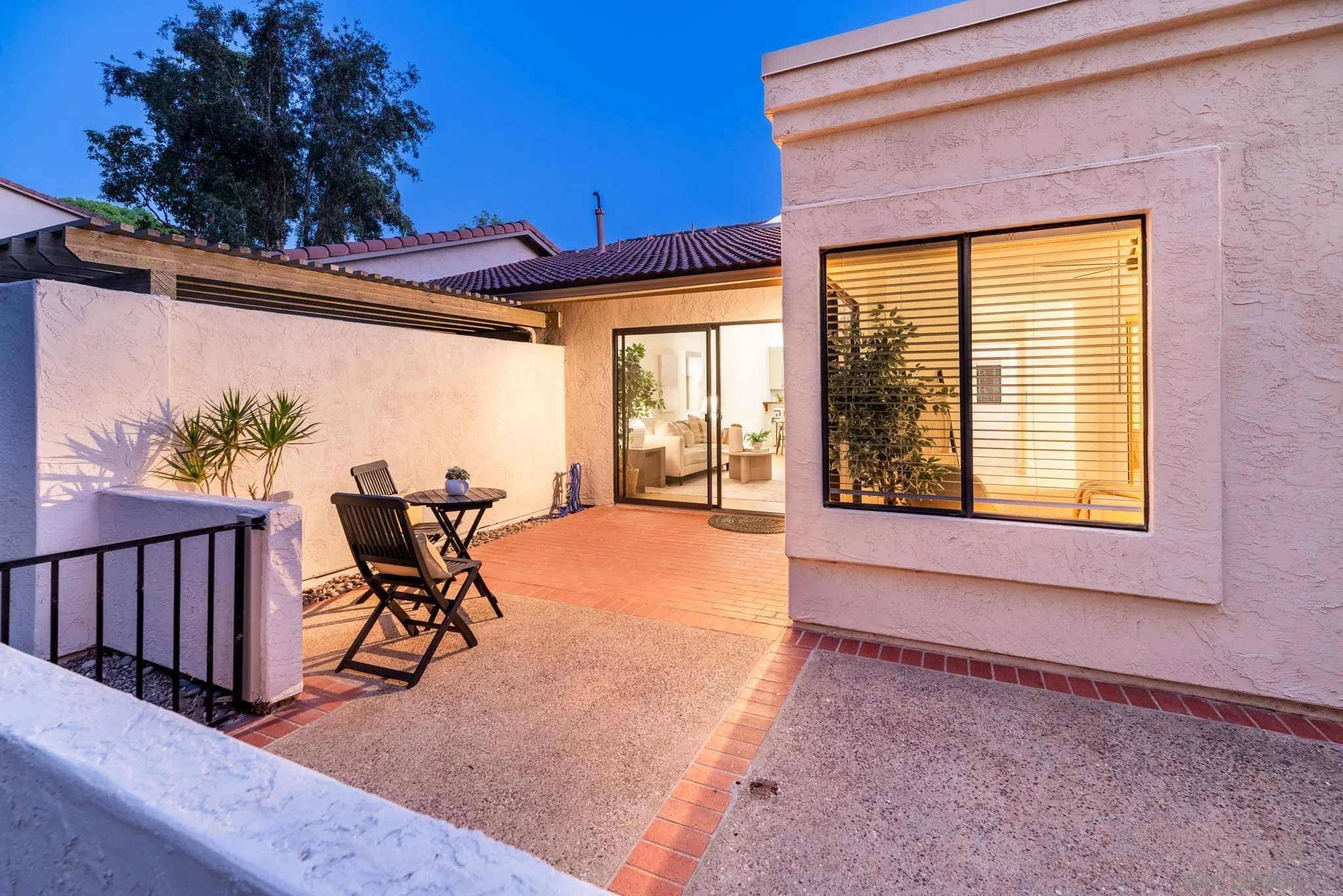 https://cdn.realtyfeed.com/cdn/127/260007182/b12c624a7f5302d593f196e634402c64.webp