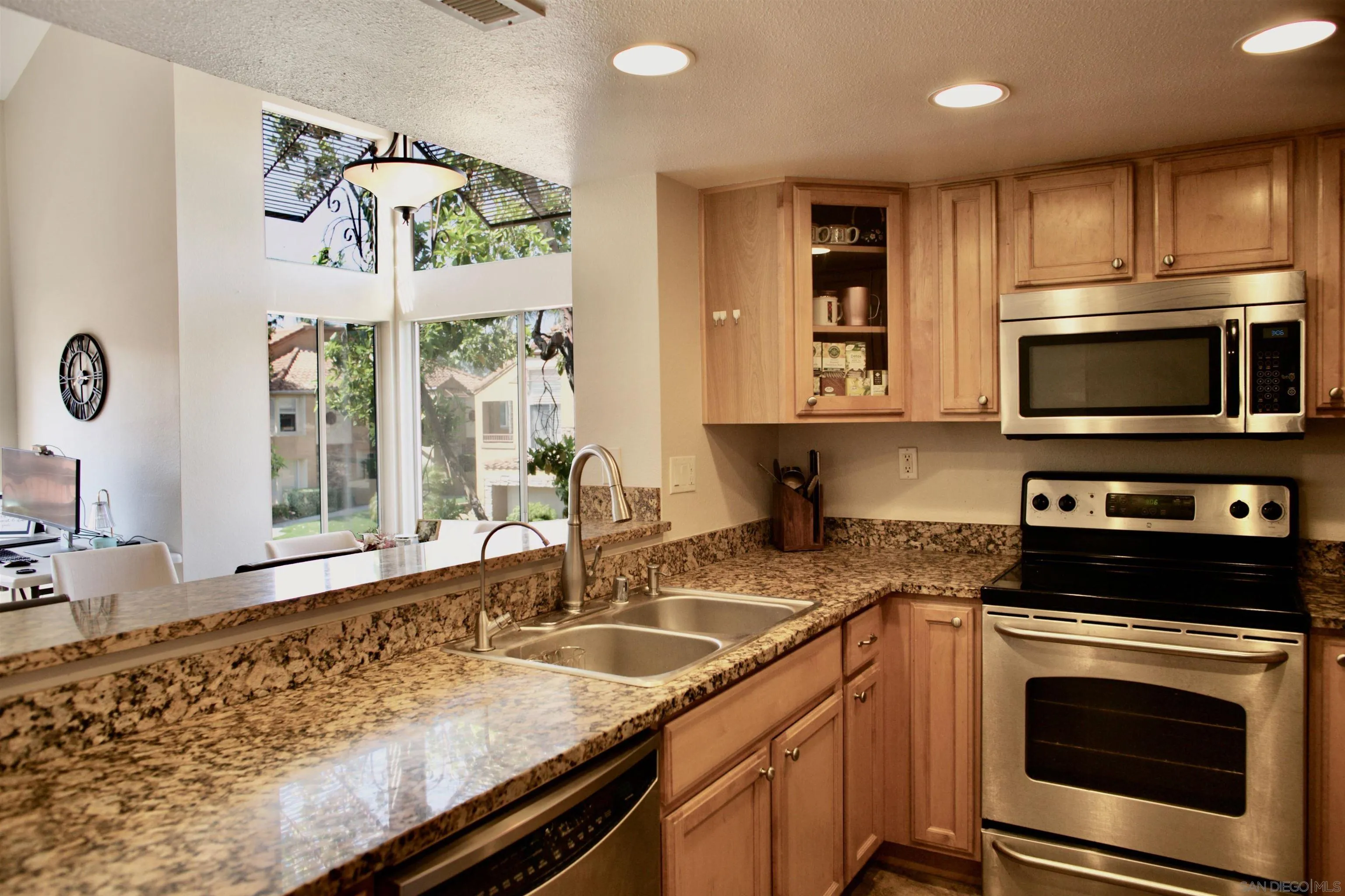 Photo #7: 260007187 Listing: Photo #7