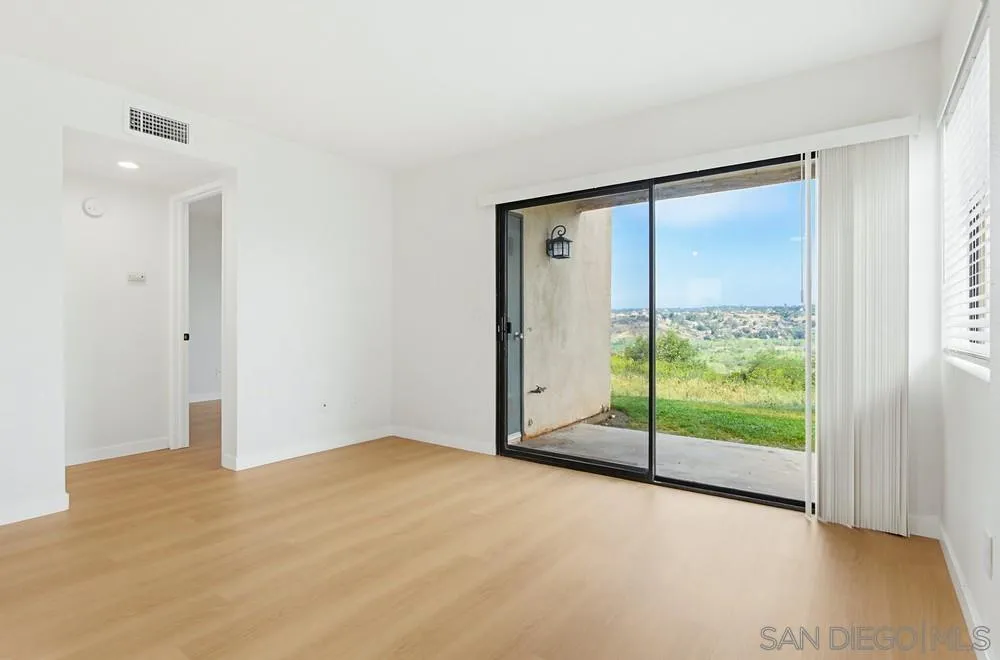 Photo #10: 260007197 Listing: Photo #10
