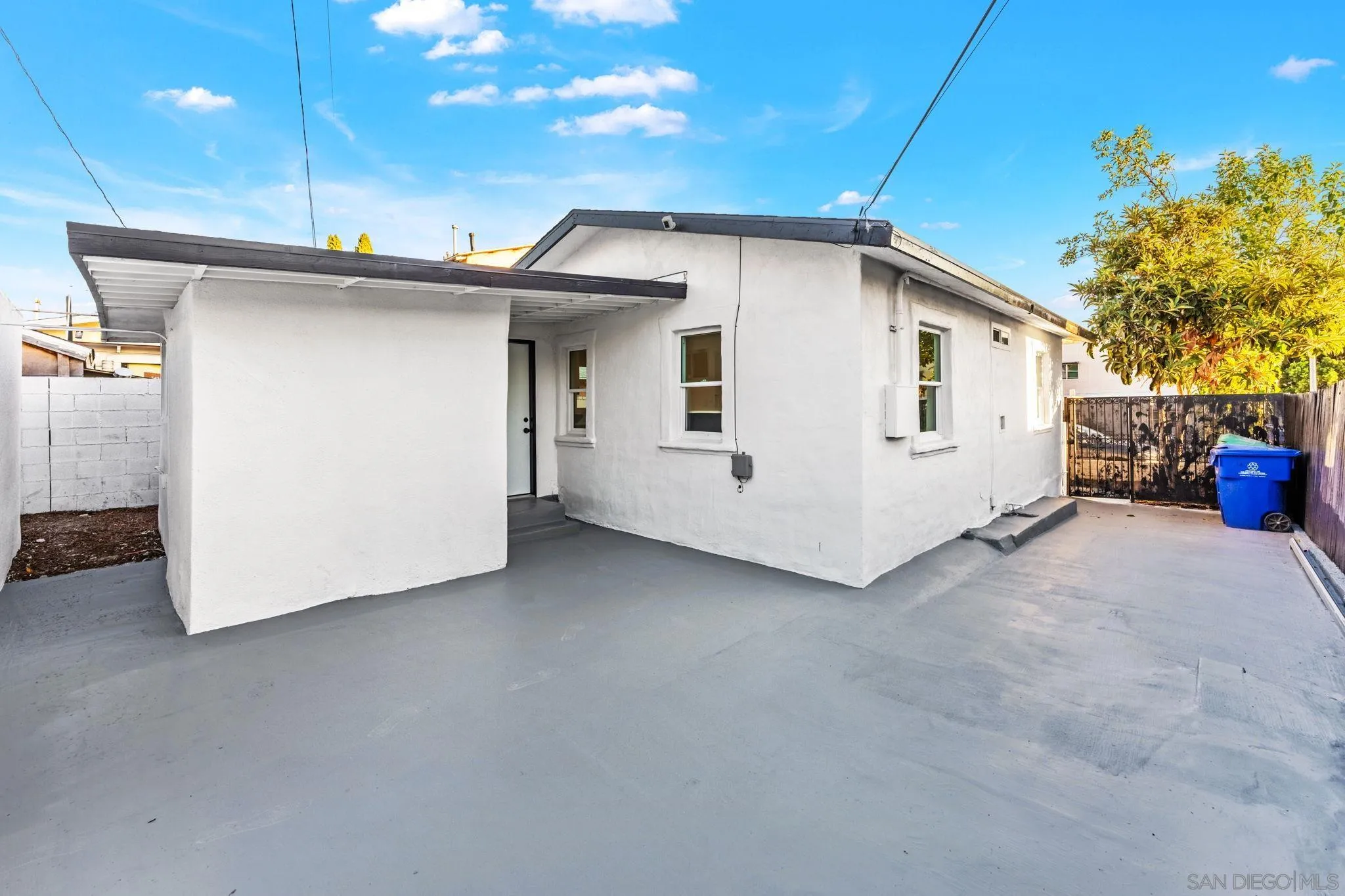 https://cdn.realtyfeed.com/cdn/127/2600072/915217897ba3fe7a2822ab95af8d9748.webp
