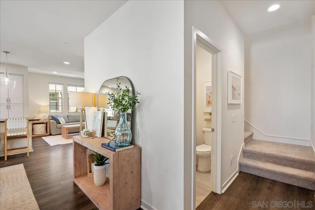https://cdn.realtyfeed.com/cdn/127/260007200/0021a04e591a100e980d16719edd876c.webp
