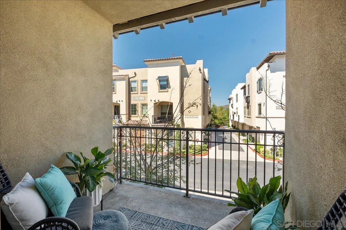 https://cdn.realtyfeed.com/cdn/127/260007200/790ffb07567fa529d27b4ff61cd9f450.webp
