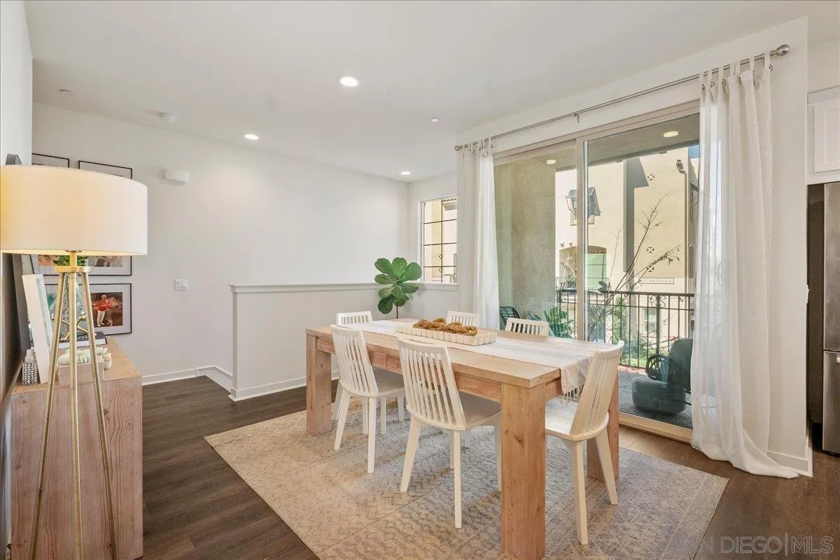 https://cdn.realtyfeed.com/cdn/127/260007200/89531086a061b9a61b2142e7df2cf2bd.webp