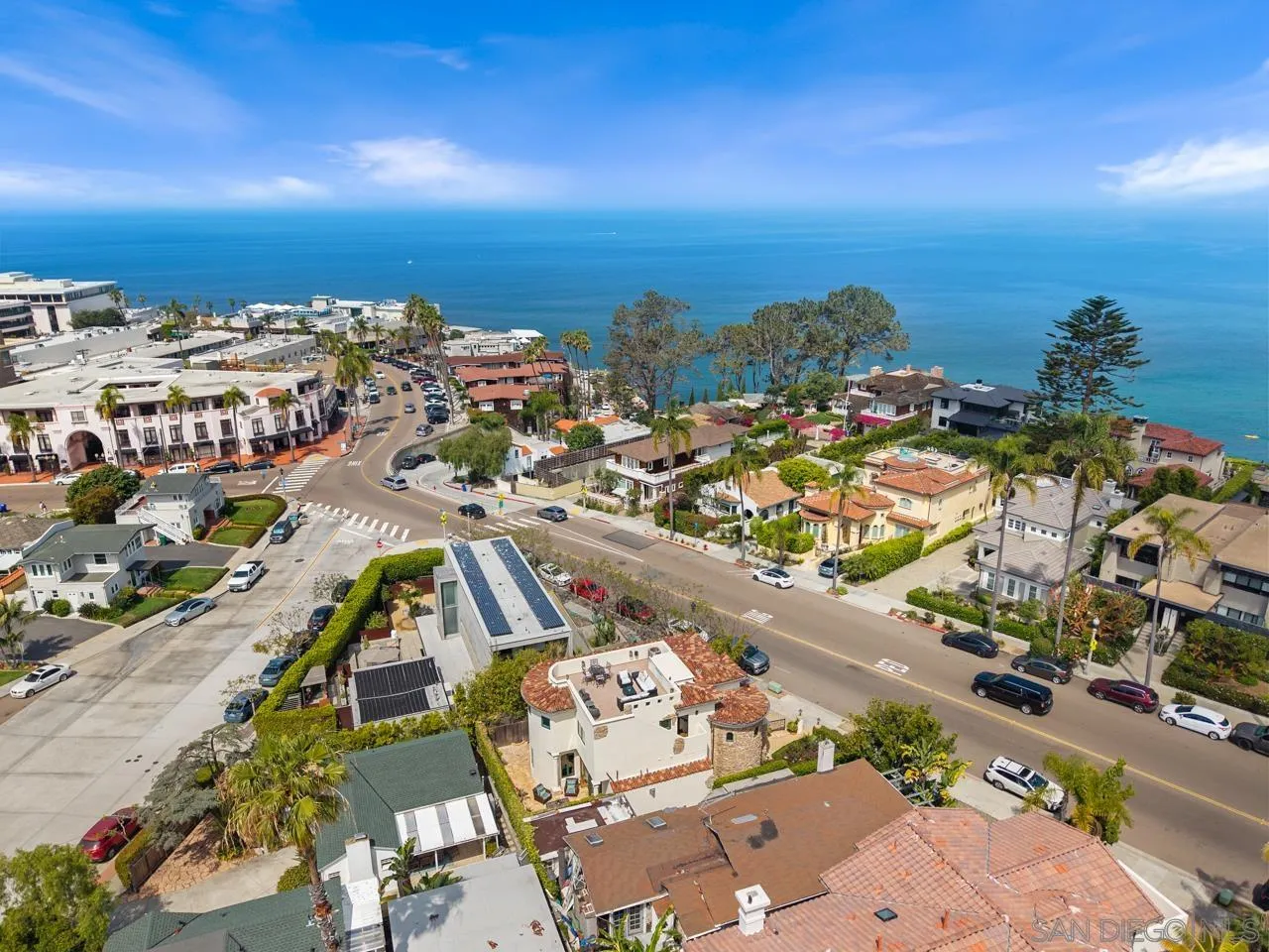 https://cdn.realtyfeed.com/cdn/127/260007201/5a178eba40fc1d022733322868ca0837.webp
