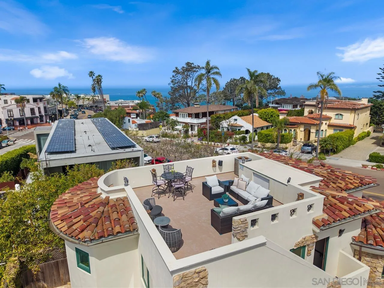https://cdn.realtyfeed.com/cdn/127/260007201/71b9c9087f5b959c766f7ed15a16a32e.webp