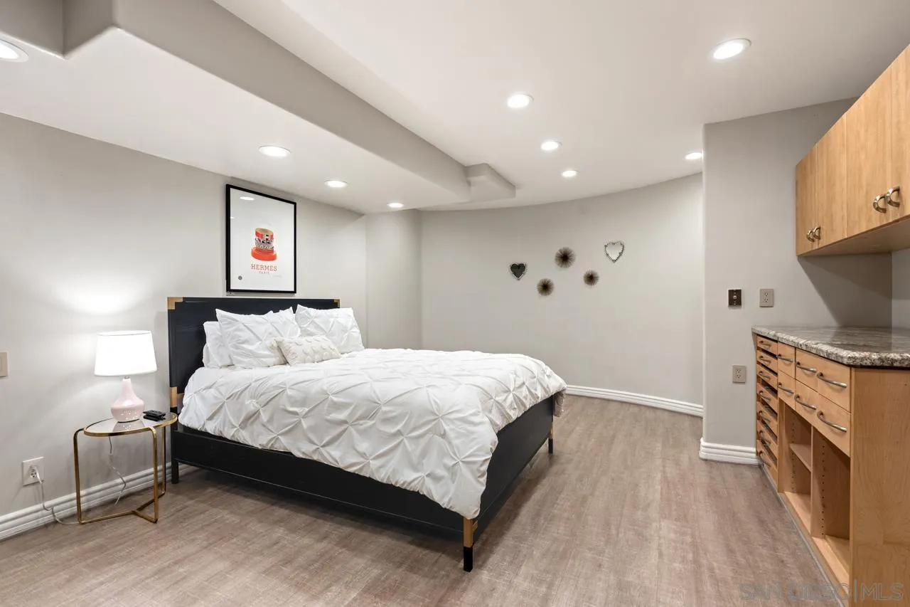 https://cdn.realtyfeed.com/cdn/127/260007201/b5f1078f03584772634cb165a7481e11.webp