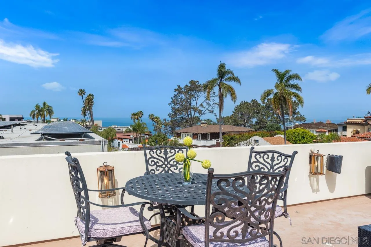 https://cdn.realtyfeed.com/cdn/127/260007201/cc0c3e845a4e3161793ba82a2948aaaa.webp