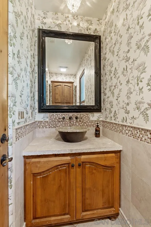 https://cdn.realtyfeed.com/cdn/127/260007201/d1db9d8c95a5a5929db0035475fc357e.webp
