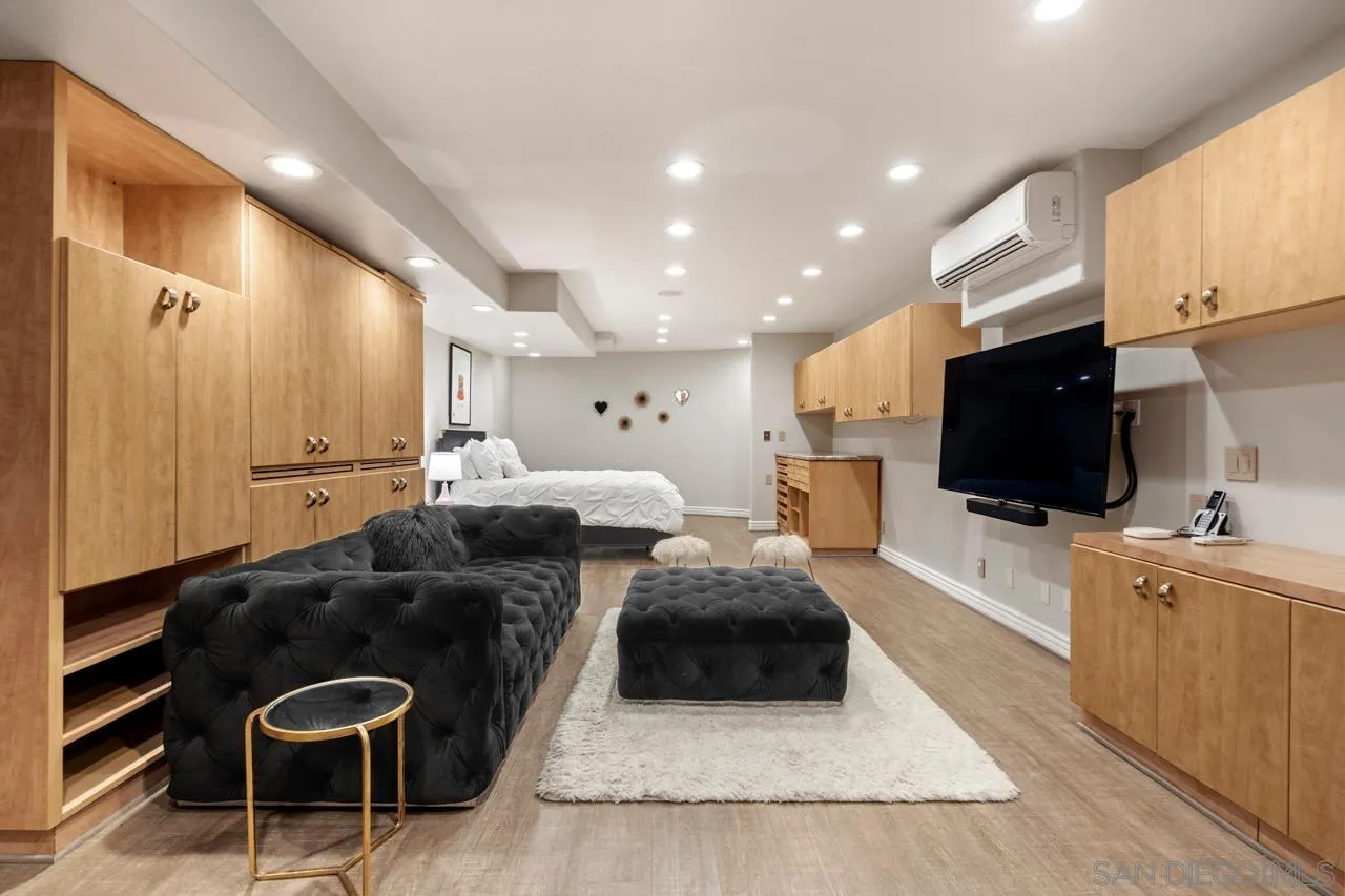 https://cdn.realtyfeed.com/cdn/127/260007201/f191dd7182e10390f756e274ef99b36a.webp