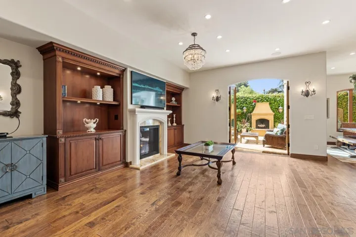 7964 PROSPECT PL, LA JOLLA, CA 92037  Photo 11