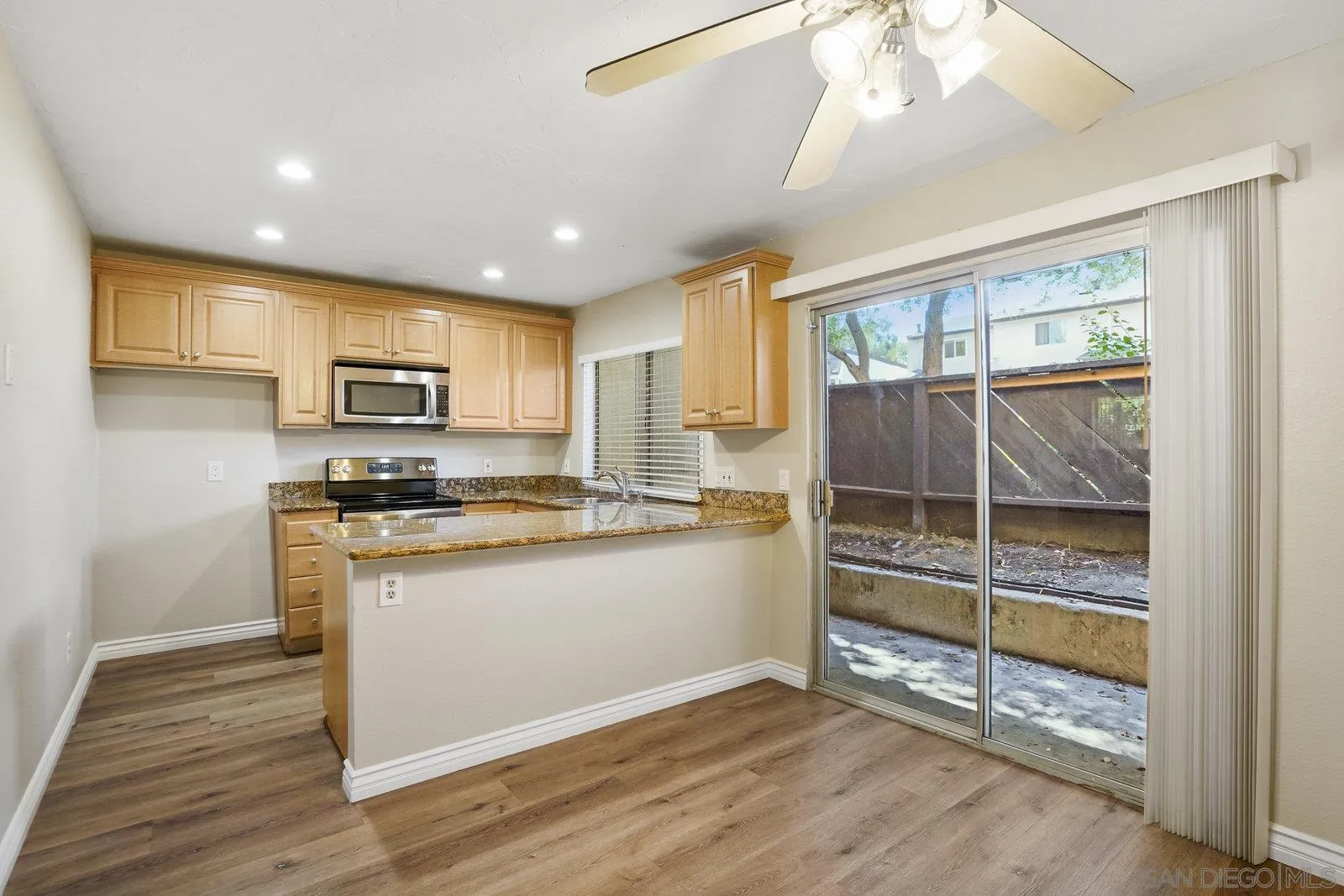 https://cdn.realtyfeed.com/cdn/127/260007204/bf350ac9e29631cac6a09a0f81504122.webp