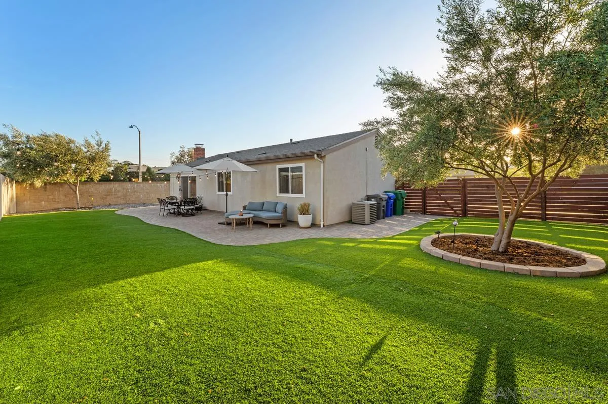 https://cdn.realtyfeed.com/cdn/127/260007205/91afd014f23b4d884611057b16d2abab.webp