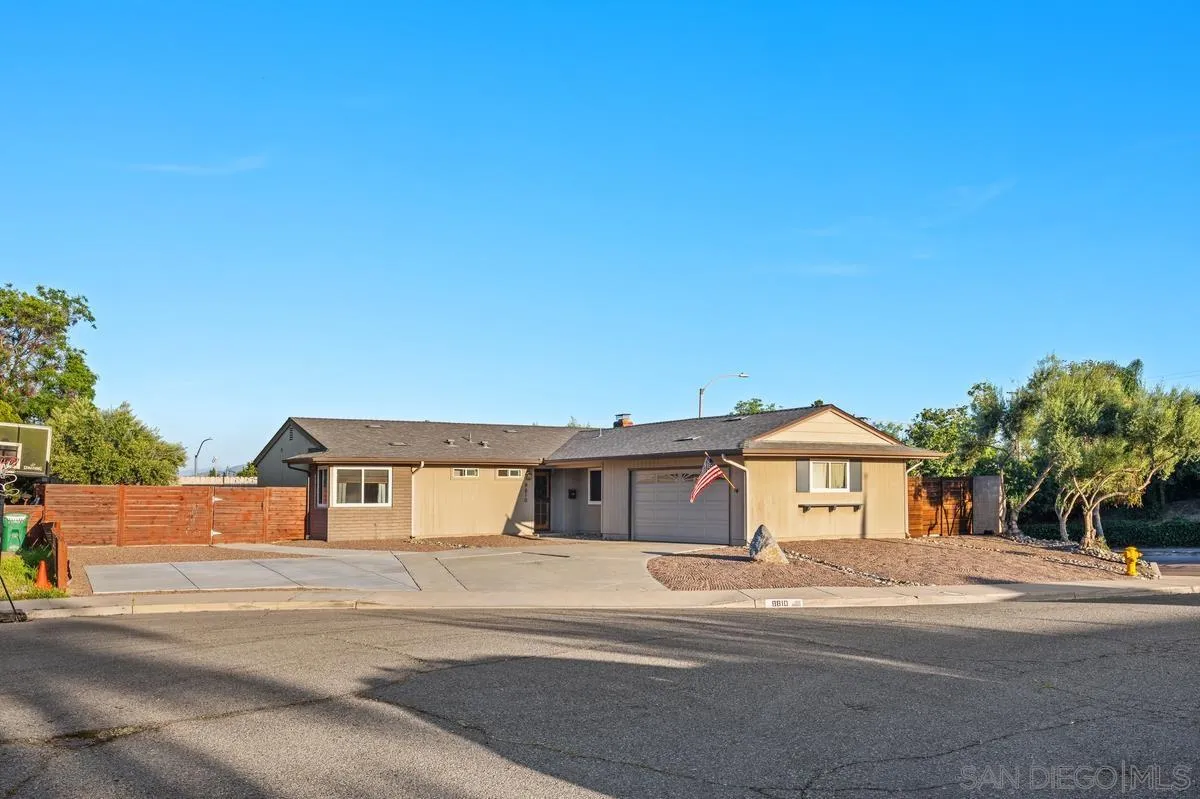 https://cdn.realtyfeed.com/cdn/127/260007205/c1885120992449fd0cbb5eb565b89607.webp