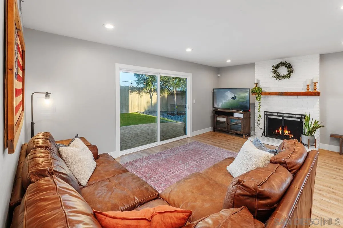 https://cdn.realtyfeed.com/cdn/127/260007205/fd5413199a2239af4c259a4079307eb4.webp