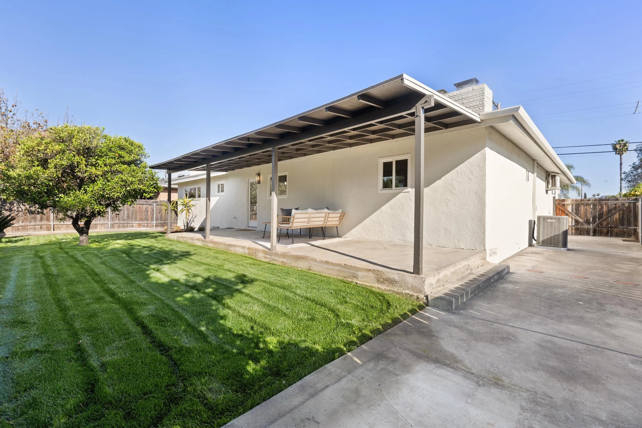 https://cdn.realtyfeed.com/cdn/127/260007206/5c277c0bd918fcbda0a7fece07bca611.webp
