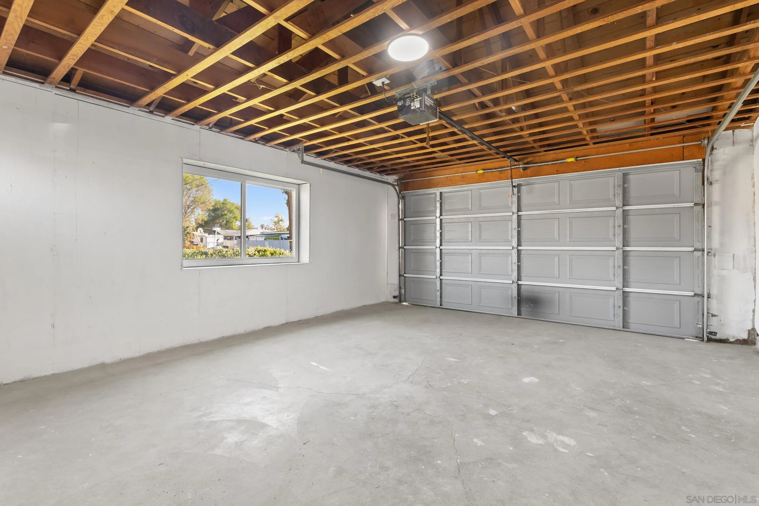 https://cdn.realtyfeed.com/cdn/127/260007206/eb361b52f98a2f01e3466dd1f1d156d7.webp