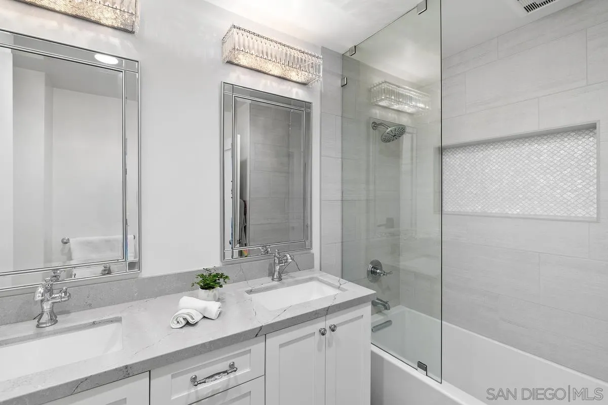 https://cdn.realtyfeed.com/cdn/127/260007207/4eb937606882a4939d5ca87804cb7004.webp
