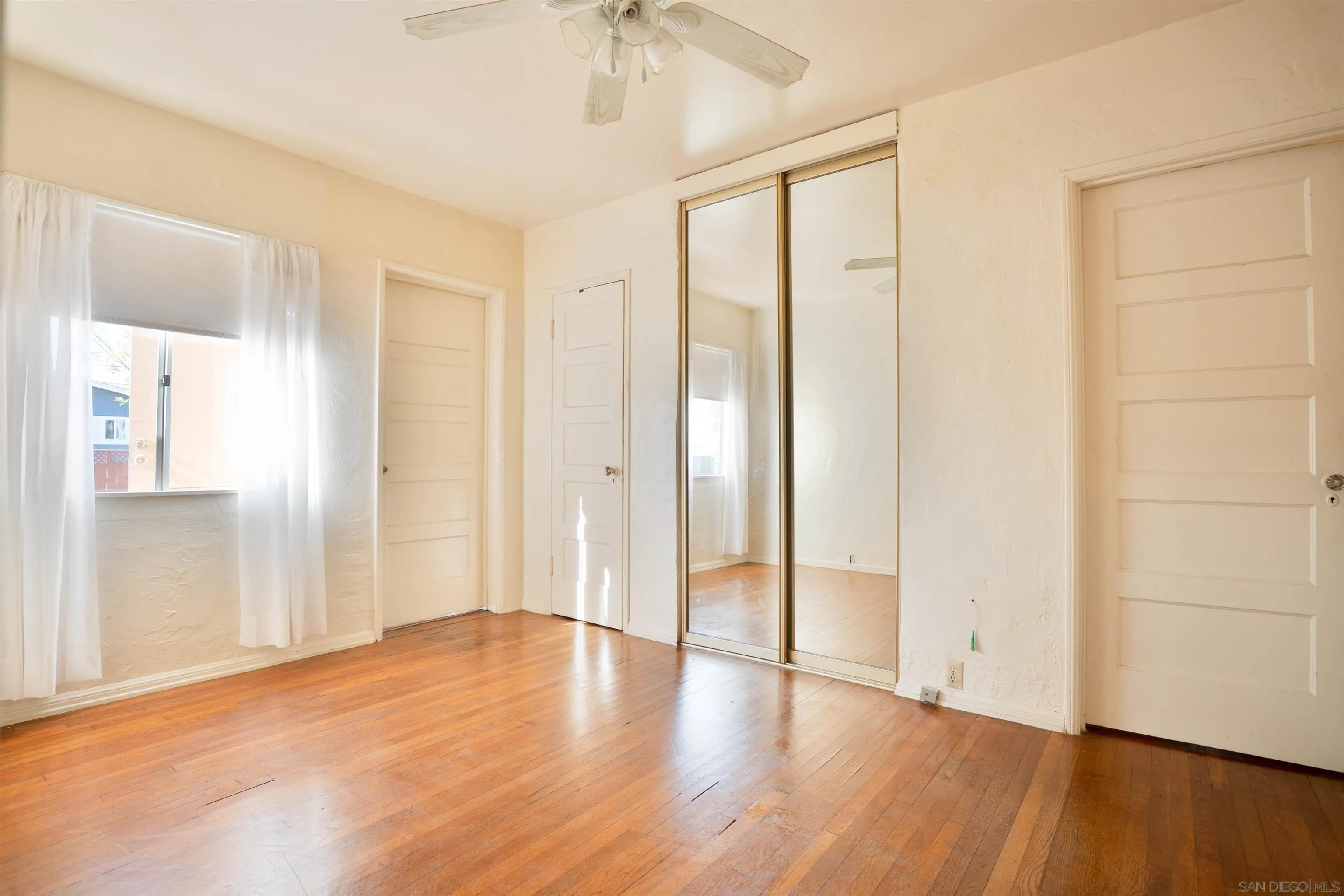 https://cdn.realtyfeed.com/cdn/127/260007209/a042a367641e59827cee0777e3ca8750.webp