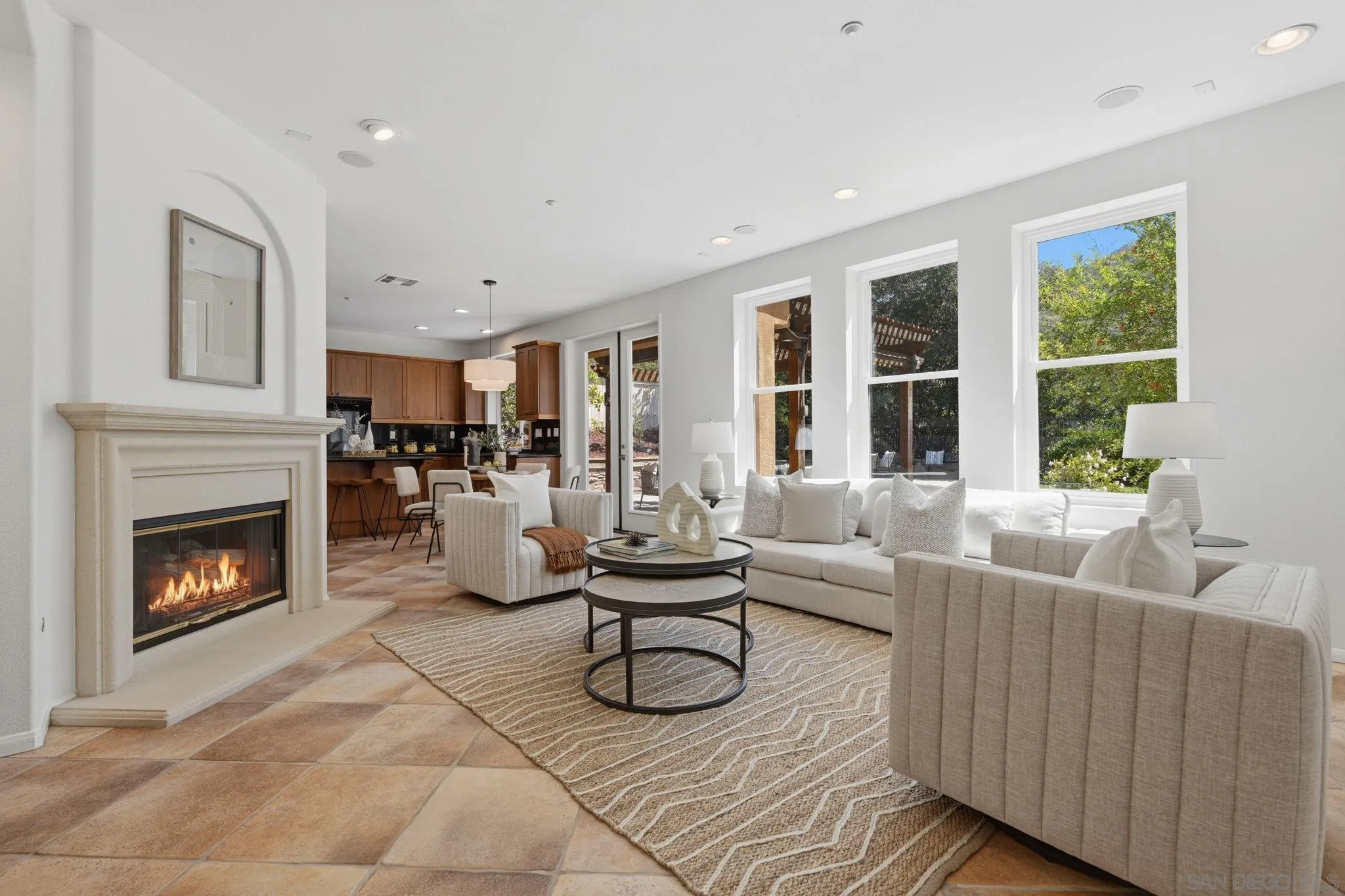 https://cdn.realtyfeed.com/cdn/127/260007212/31885a15d65ae381f5288bc3a726ab3b.webp