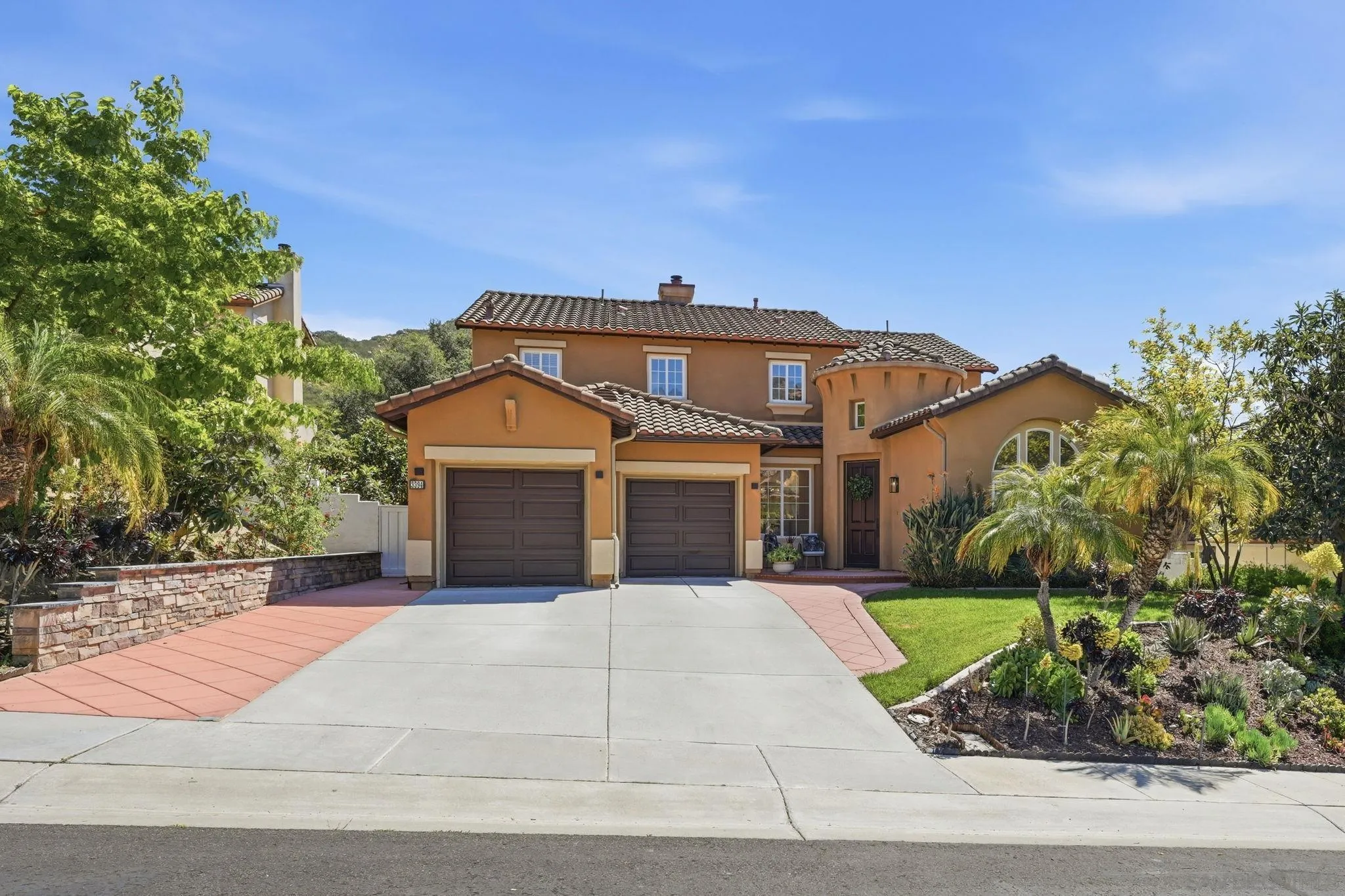 https://cdn.realtyfeed.com/cdn/127/260007212/45adc787855f1ea27ff0b853e1c257b0.webp