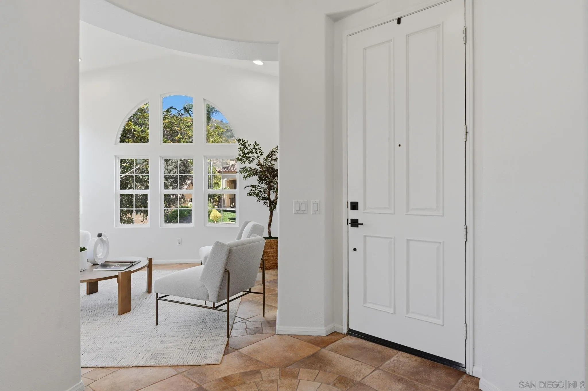https://cdn.realtyfeed.com/cdn/127/260007212/57deb0253c9c2b209b86432b6dff5113.webp