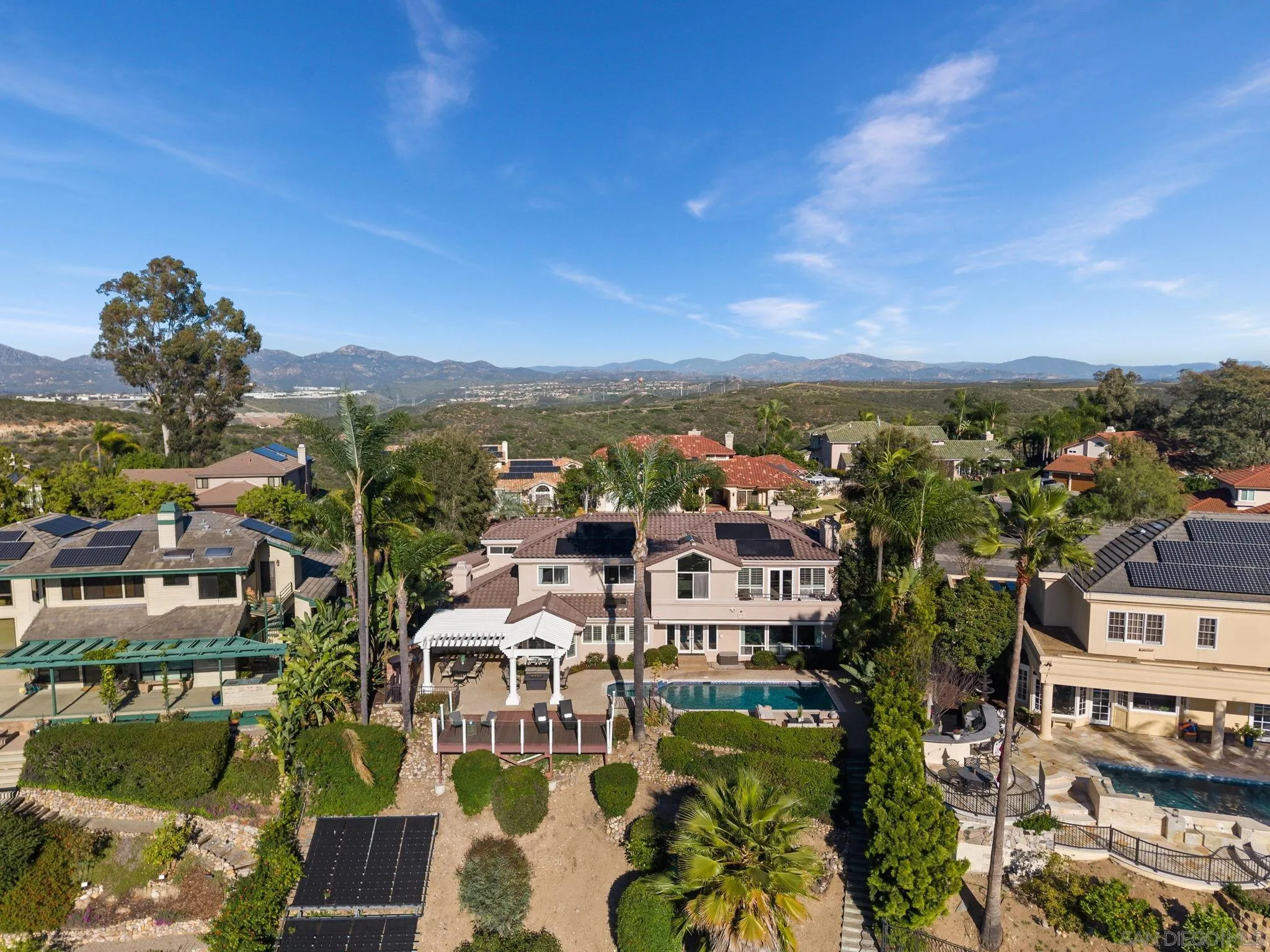https://cdn.realtyfeed.com/cdn/127/260007216/6268f1a0f6e471a21ffba6e8e3454a93.webp