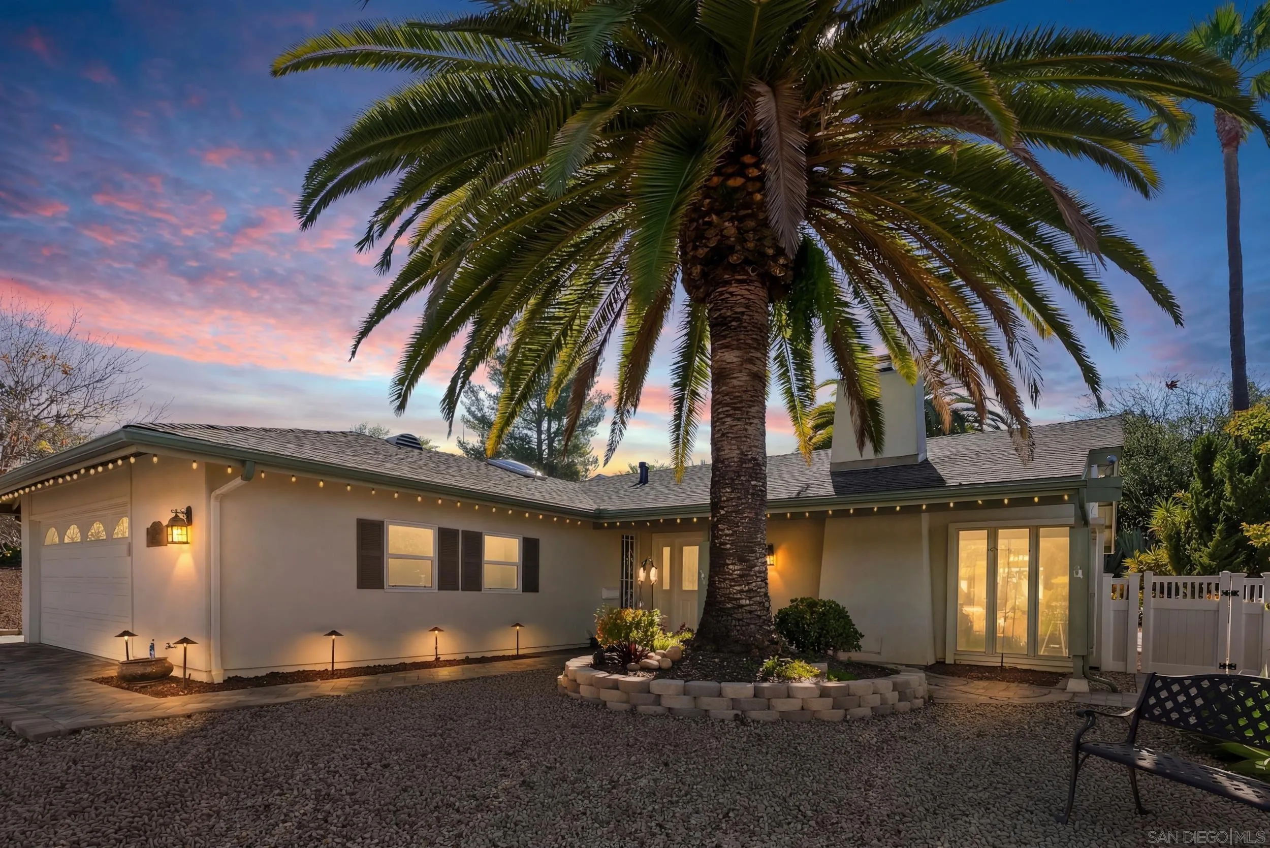 https://cdn.realtyfeed.com/cdn/127/260007218/b44a200794a0afc67fcf979799c2c739.webp