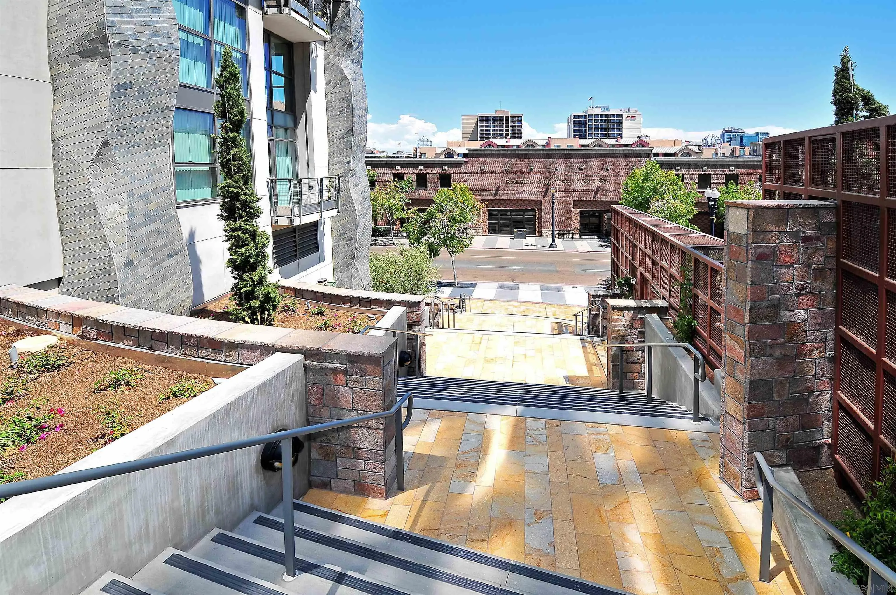 Photo #50: 260007220 Listing: Photo #50