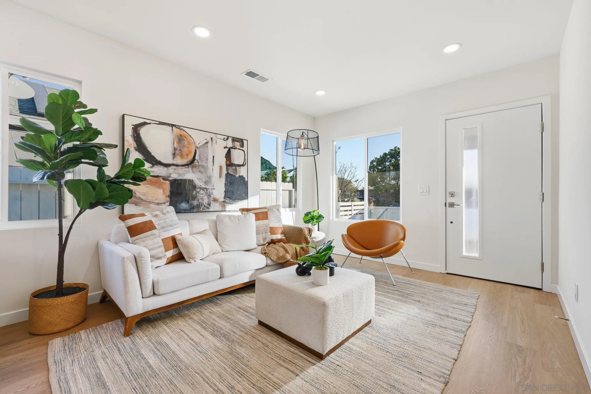 https://cdn.realtyfeed.com/cdn/127/260007222/626deabcd7eff56c7fc7ce0b8abba23f.webp
