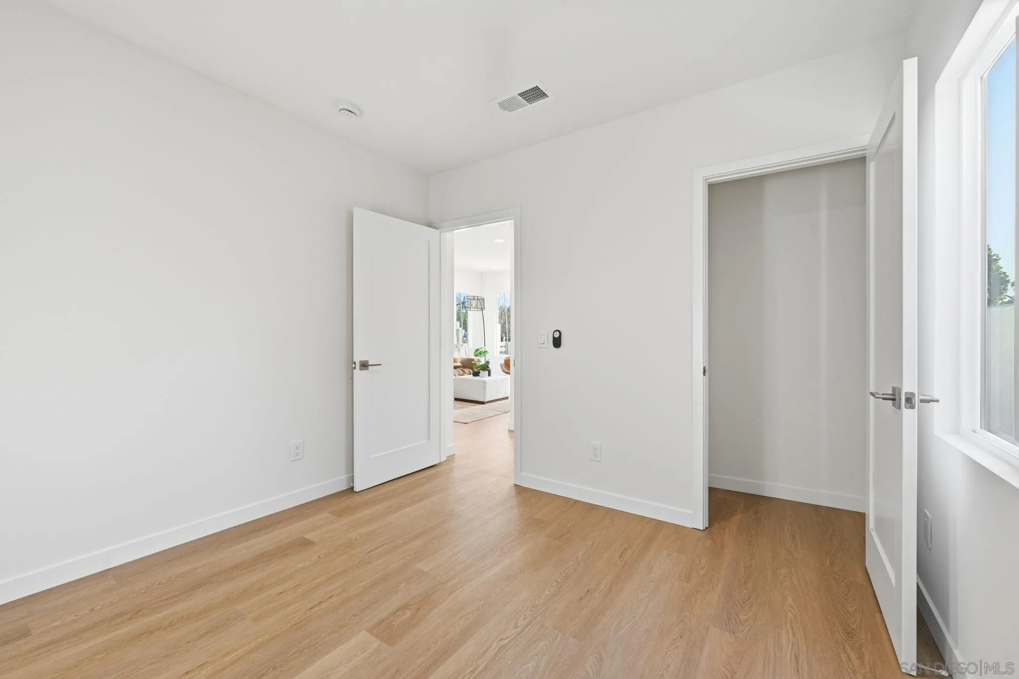 https://cdn.realtyfeed.com/cdn/127/260007222/c38bf0fc0026ac93bcdbf726f882bc8c.webp