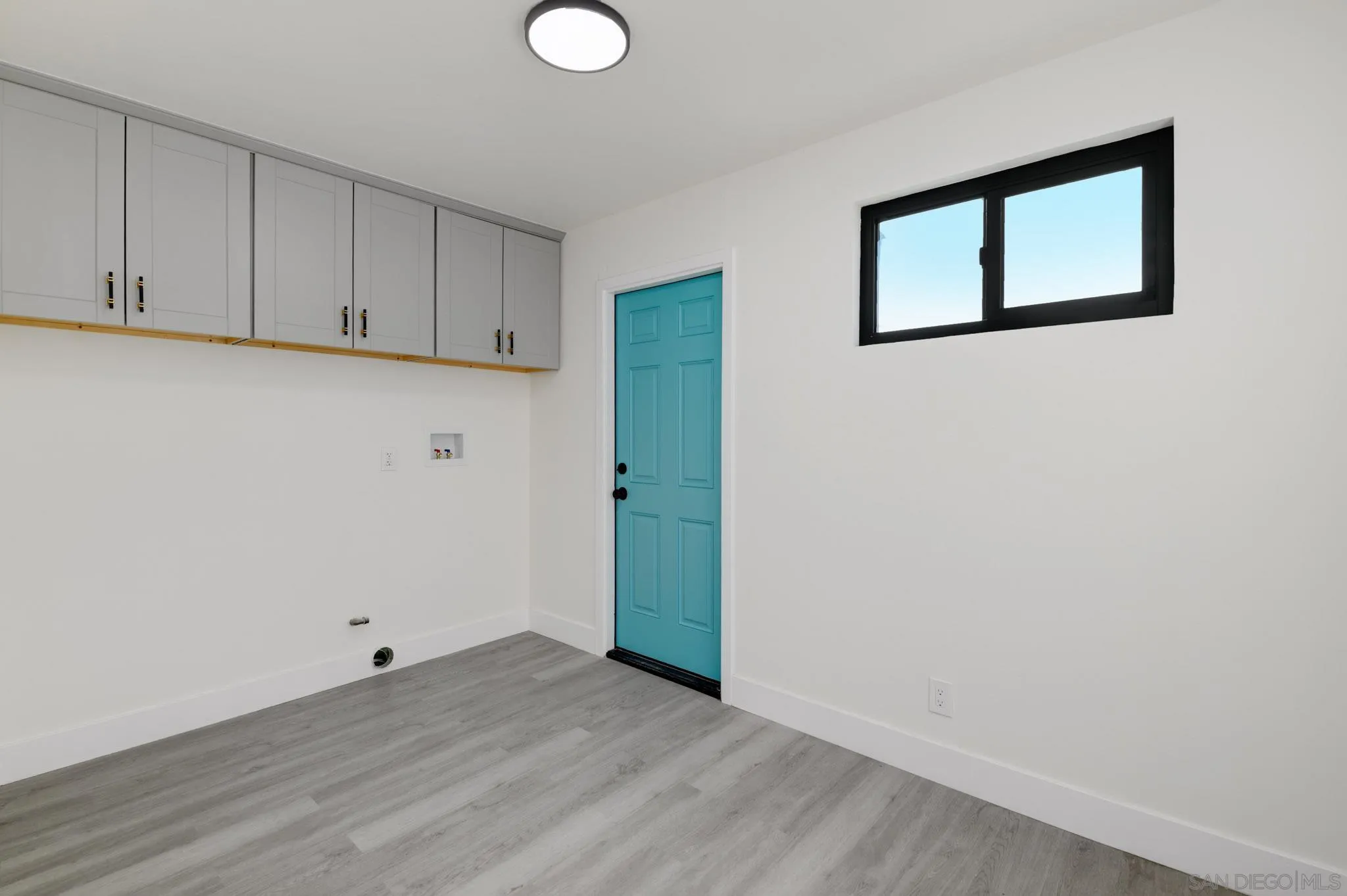 https://cdn.realtyfeed.com/cdn/127/260007224/dd004e63baa052825cf7ccfab671b7c5.webp
