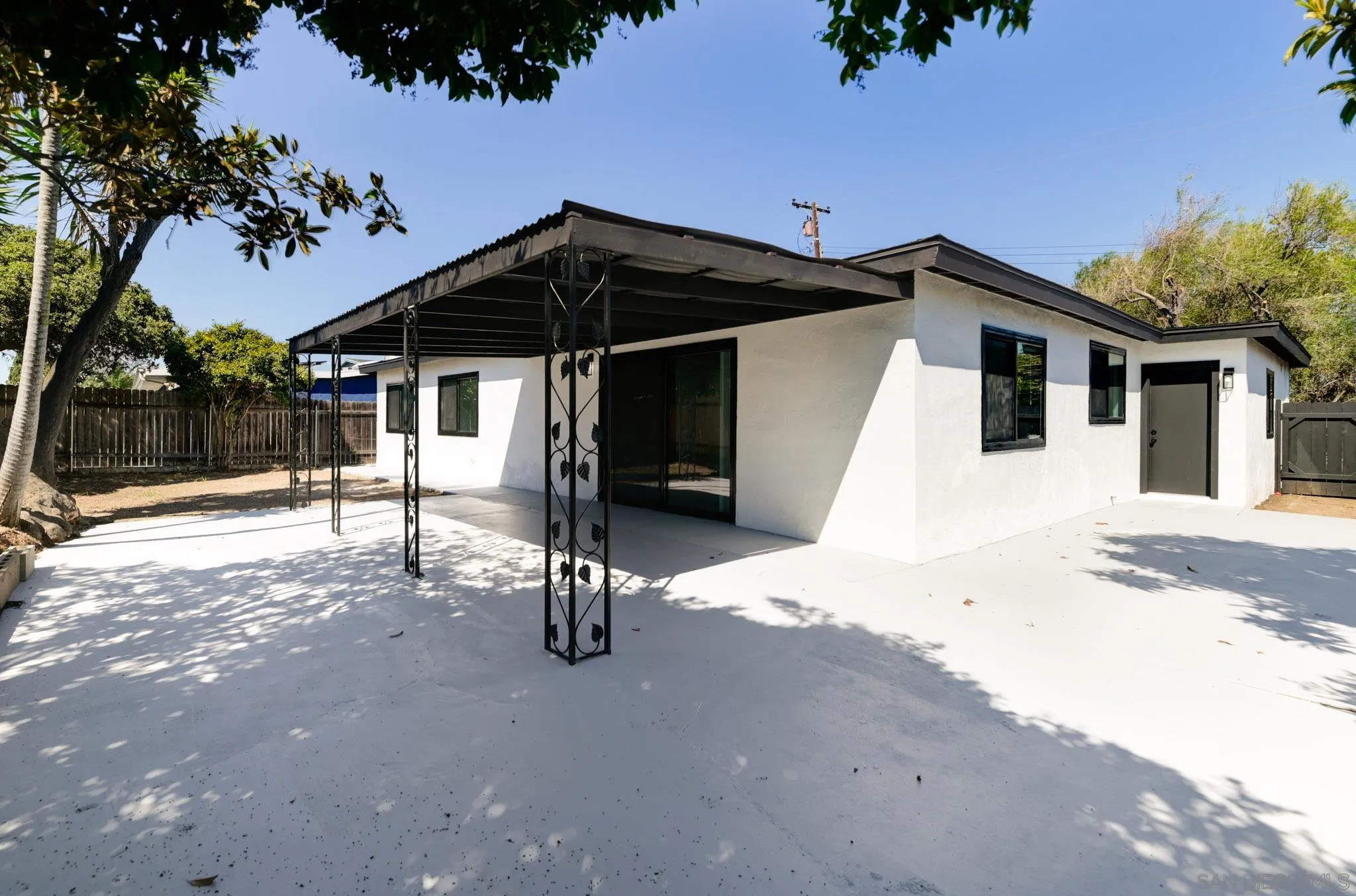 https://cdn.realtyfeed.com/cdn/127/260007225/f8f8c0802153f9f3f16396db41e74126.webp