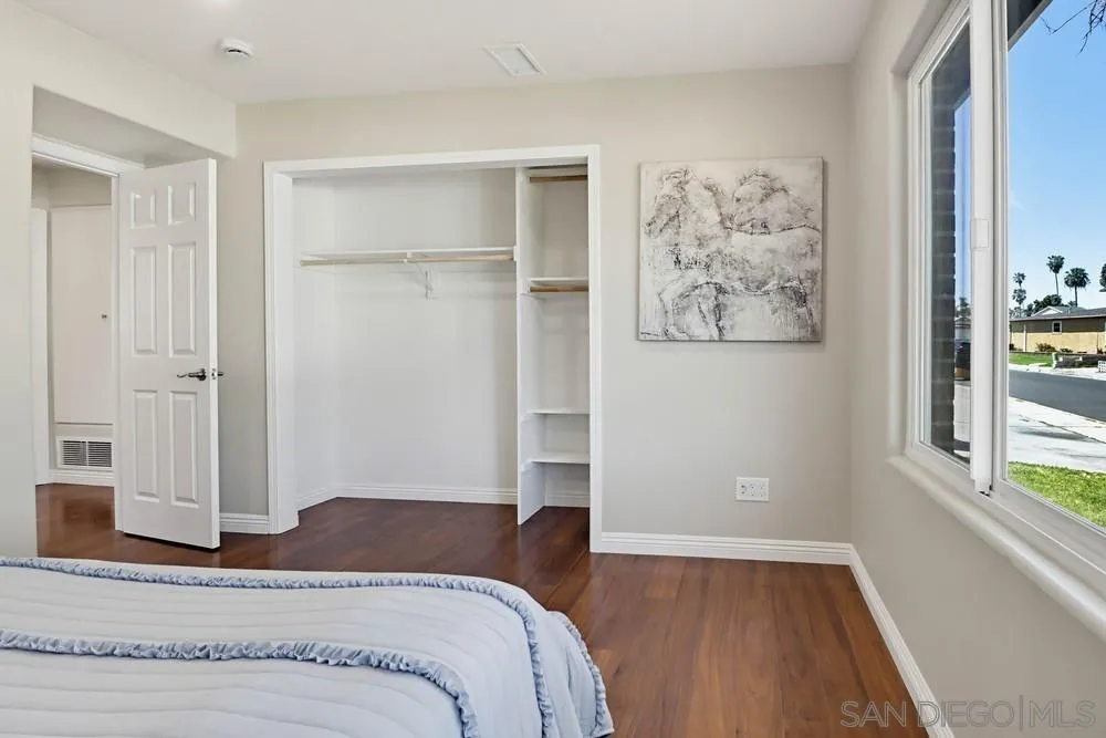 https://cdn.realtyfeed.com/cdn/127/260007228/2951e7825a3625046821103e7998bccd.webp