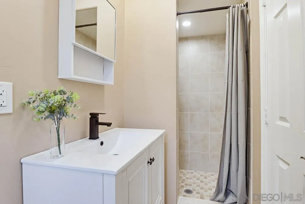 https://cdn.realtyfeed.com/cdn/127/260007228/4b147c105798f62956fa134838402660.webp