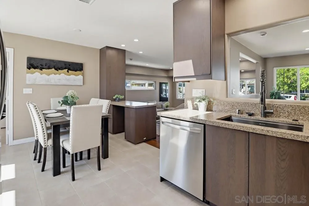 https://cdn.realtyfeed.com/cdn/127/260007228/84d8514d2bbd6e8911795f23e5839d96.webp