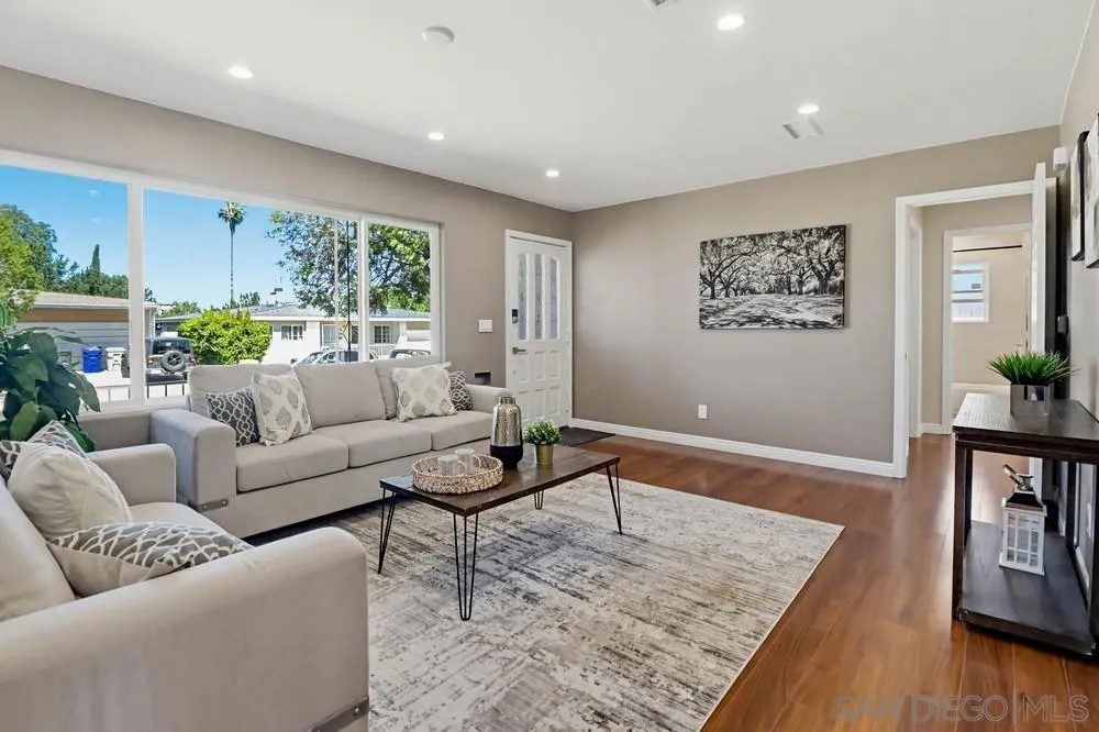 https://cdn.realtyfeed.com/cdn/127/260007228/a9c34bde3f5df442dd1c01d87e7f7b14.webp