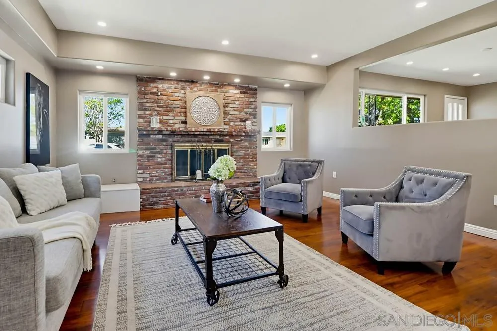 https://cdn.realtyfeed.com/cdn/127/260007228/c70d56081ffe332ffec4b15f7b9cc39b.webp
