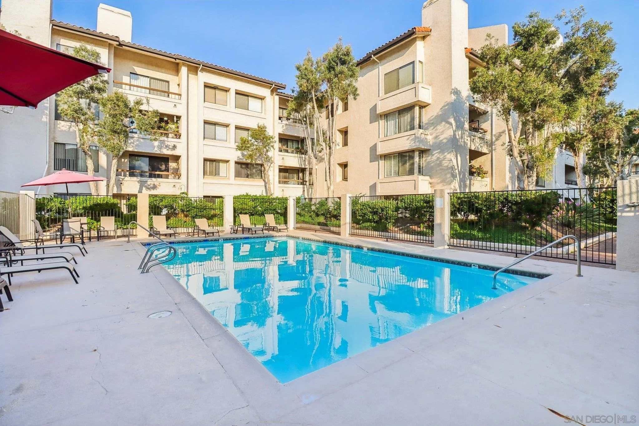 https://cdn.realtyfeed.com/cdn/127/260007231/b3080c60d5dc4976d8a87f1817e68c06.webp